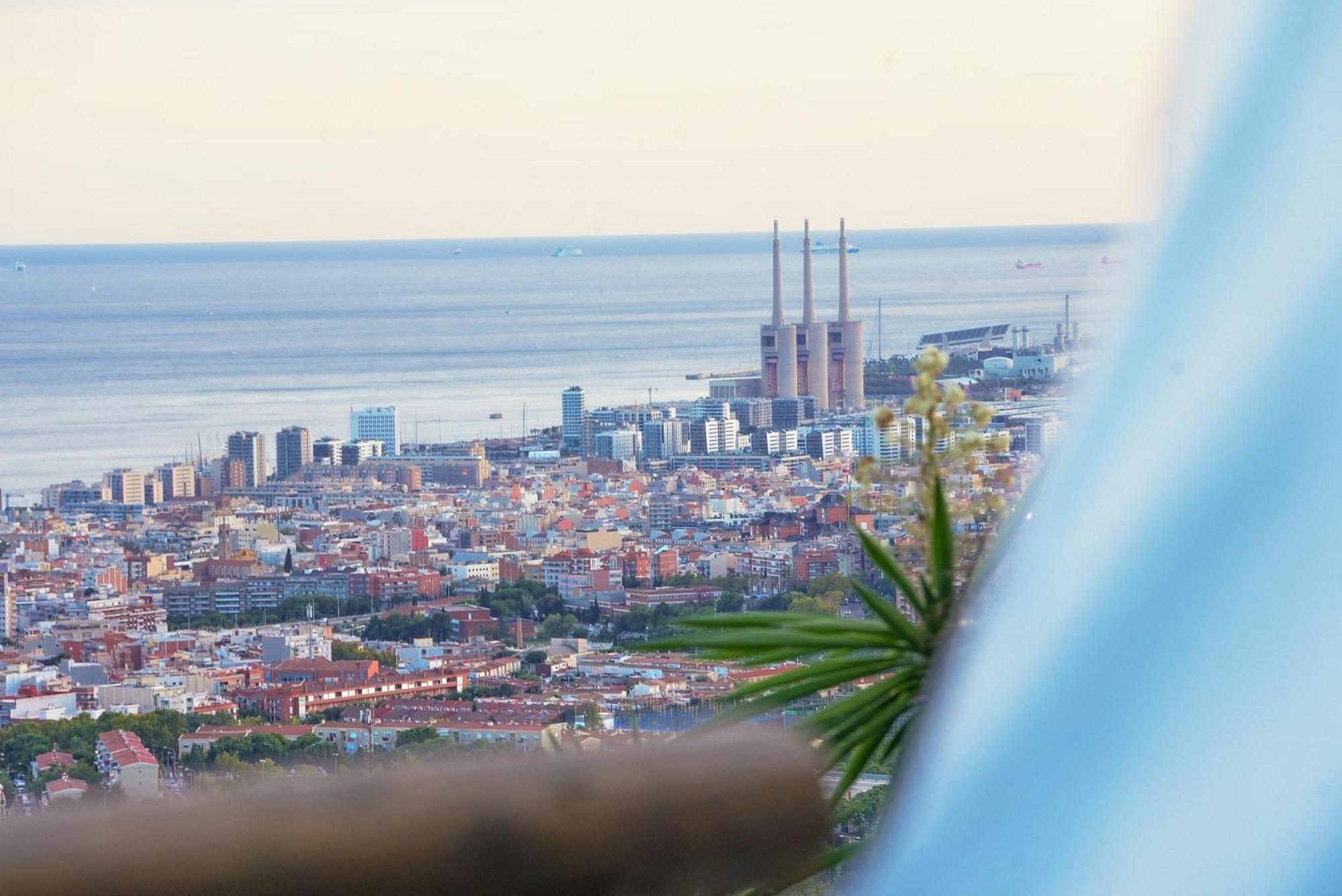 Aaa View Private Terrace Outdoor Heated Hot Tub Family Fun Badalona Exterior foto