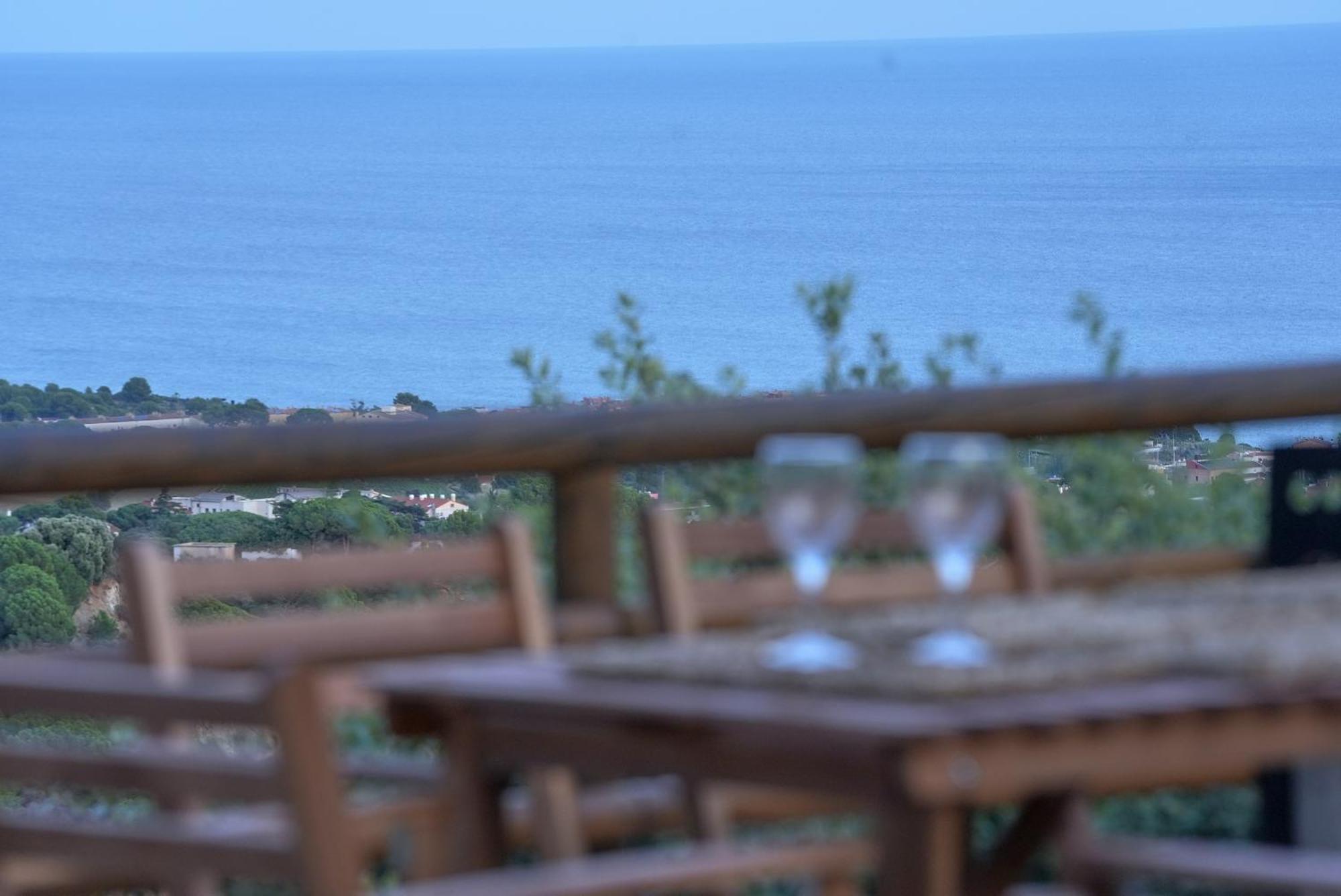 Aaa View Private Terrace Outdoor Heated Hot Tub Family Fun Badalona Exterior foto